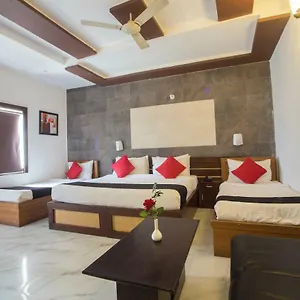 Optimum Tara Palace @ Taj Hotel Agra (Uttar Pradesh)