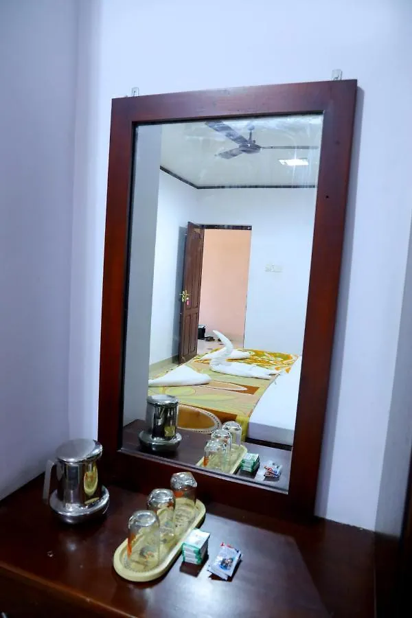 מלון Ambalapulai Ramanilayam Tourist Home